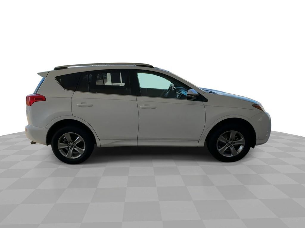 Used 2015 Toyota RAV4 XLE image 9