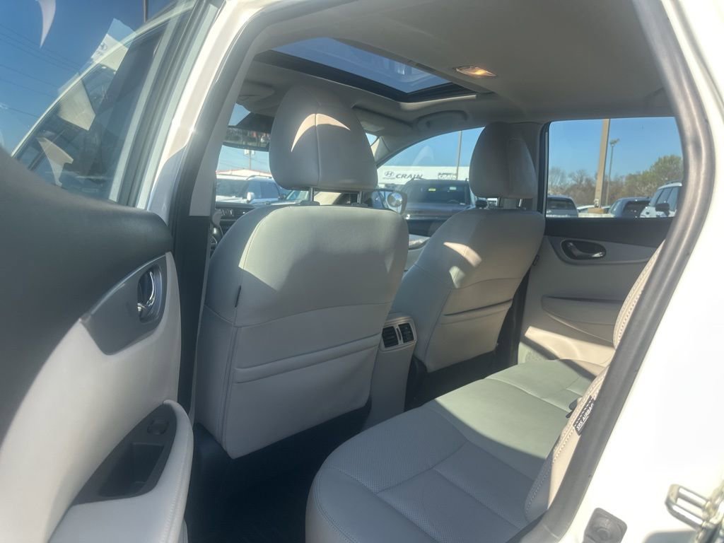 Used 2020 Nissan Rogue Sport SL w/ Premium Package image 16