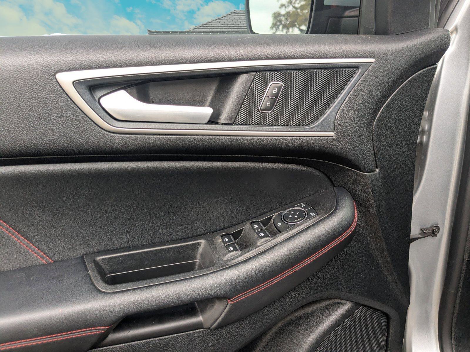 Used 2024 Ford Edge ST-Line image 7