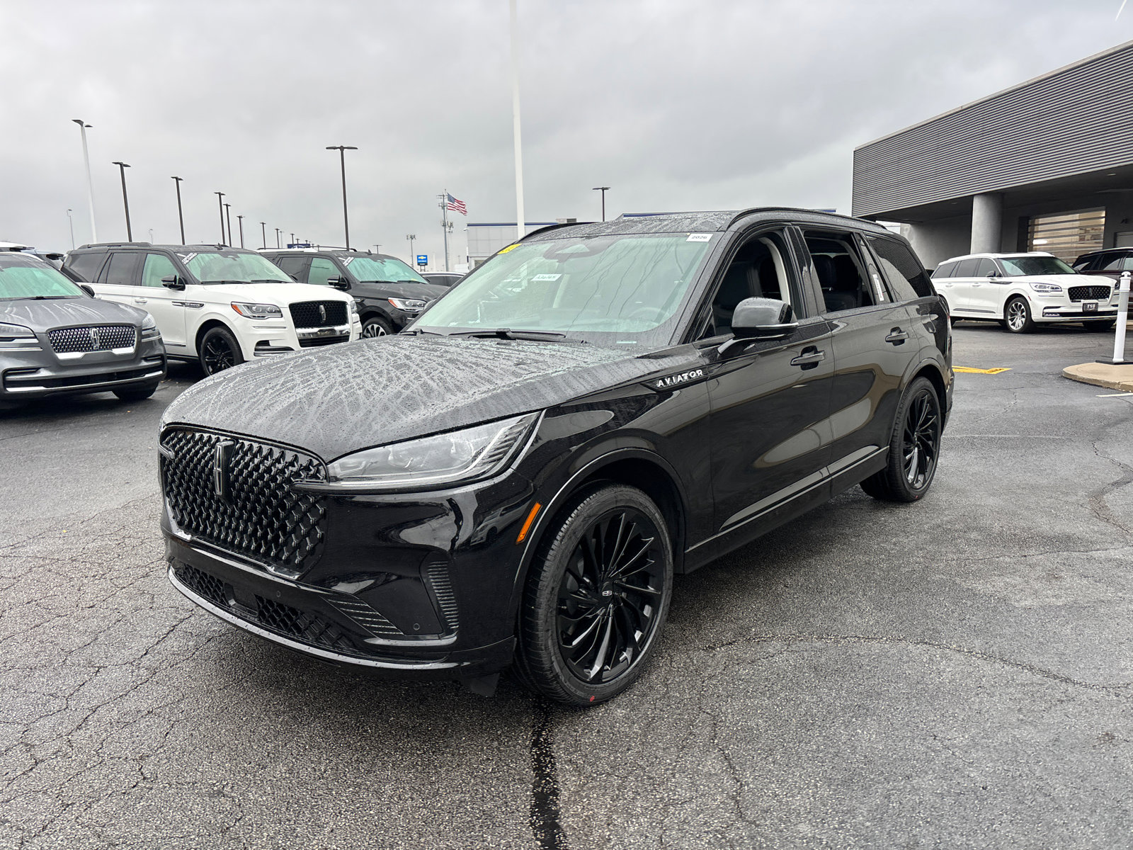 New 2026 Lincoln Aviator Reserve image 3