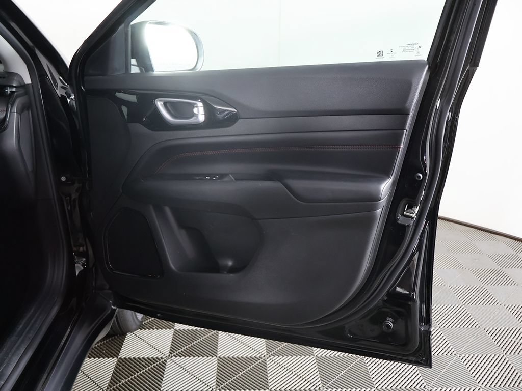 Used 2022 Jeep Compass Trailhawk AWD/4WD image 21