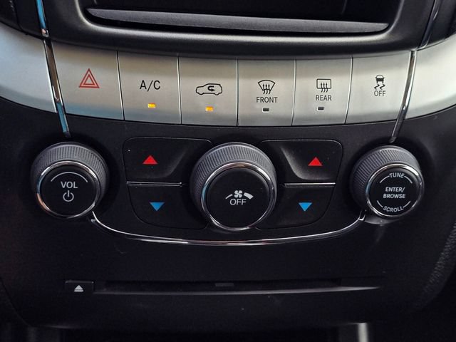 Used 2019 Dodge Journey SE w/ Connectivity Group FWD image 24