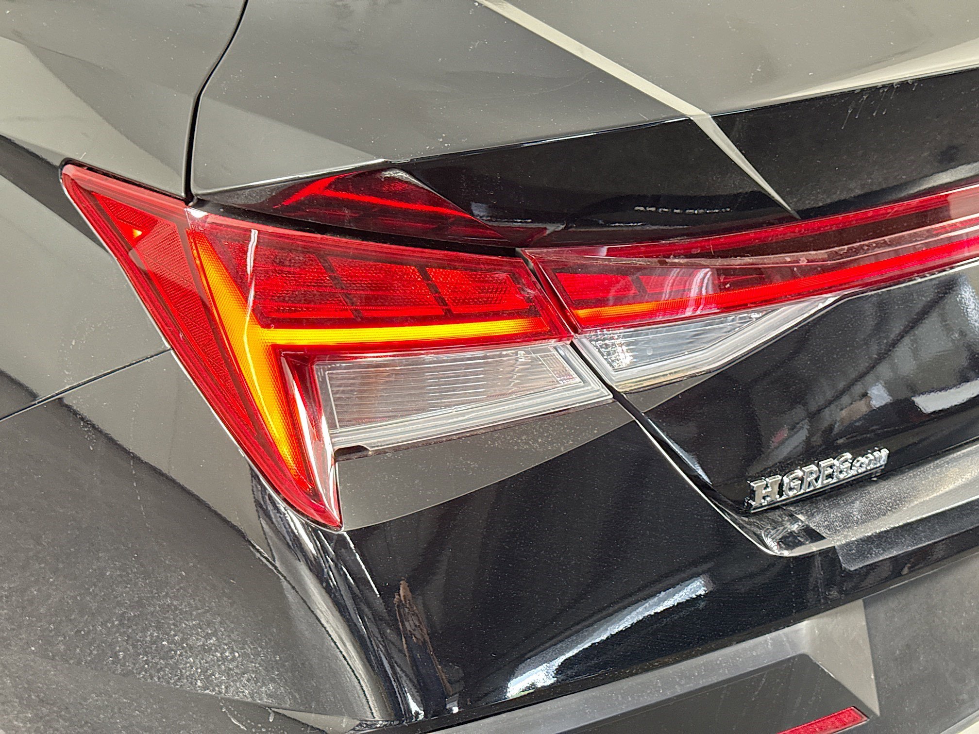 Used 2024 Hyundai Elantra SEL w/ Convenience Package image 36