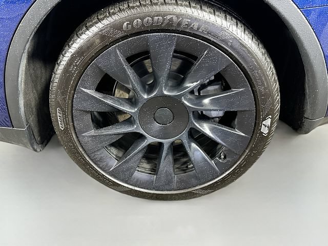 Used 2022 Tesla Model Y Long Range AWD/4WD image 27