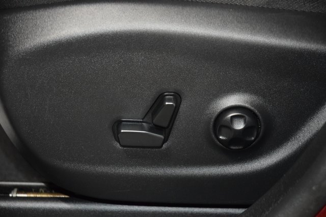 Used 2019 Jeep Cherokee Latitude Plus image 37