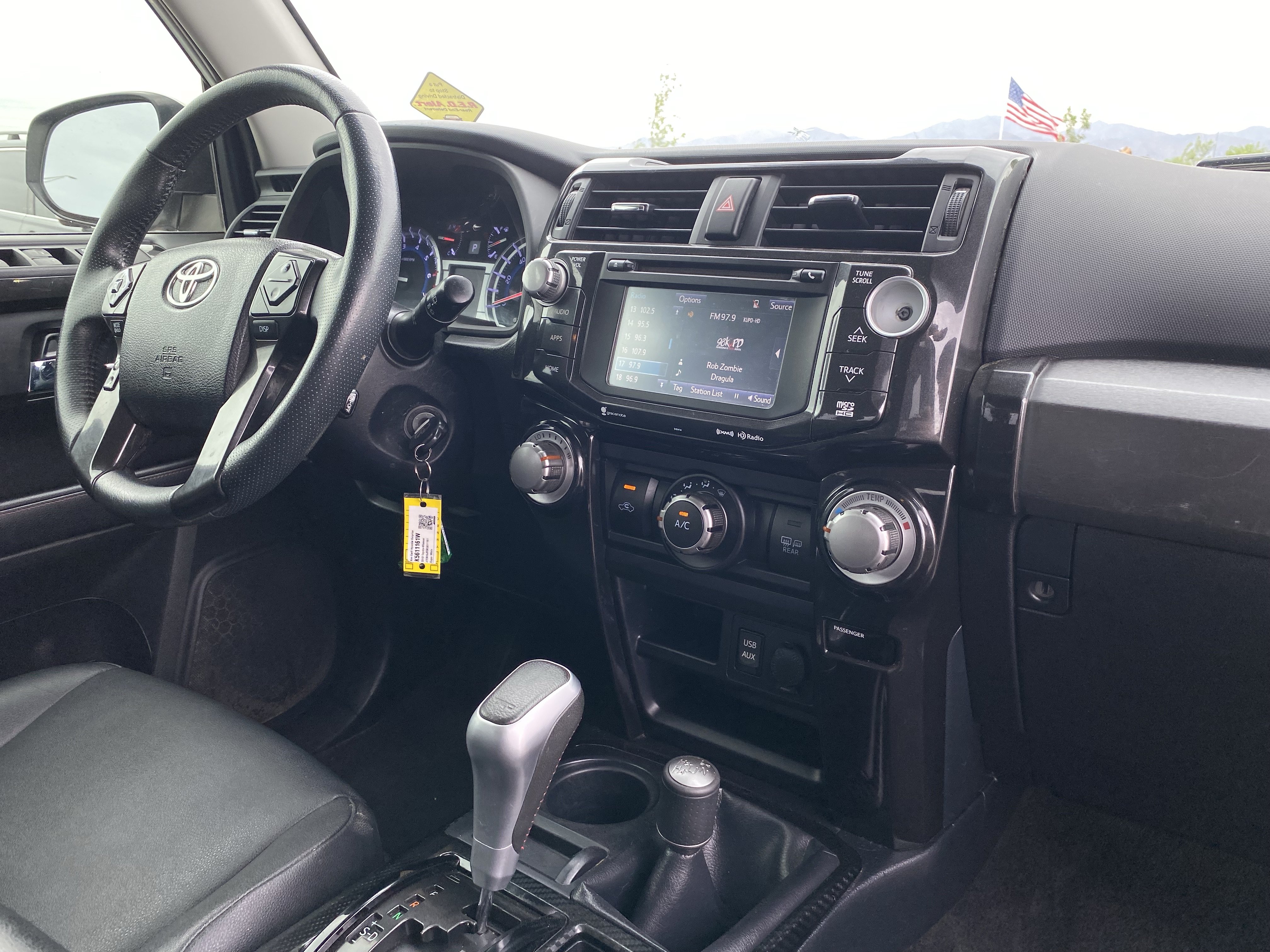 Used 2019 Toyota 4Runner TRD Off-Road Premium AWD/4WD image 12