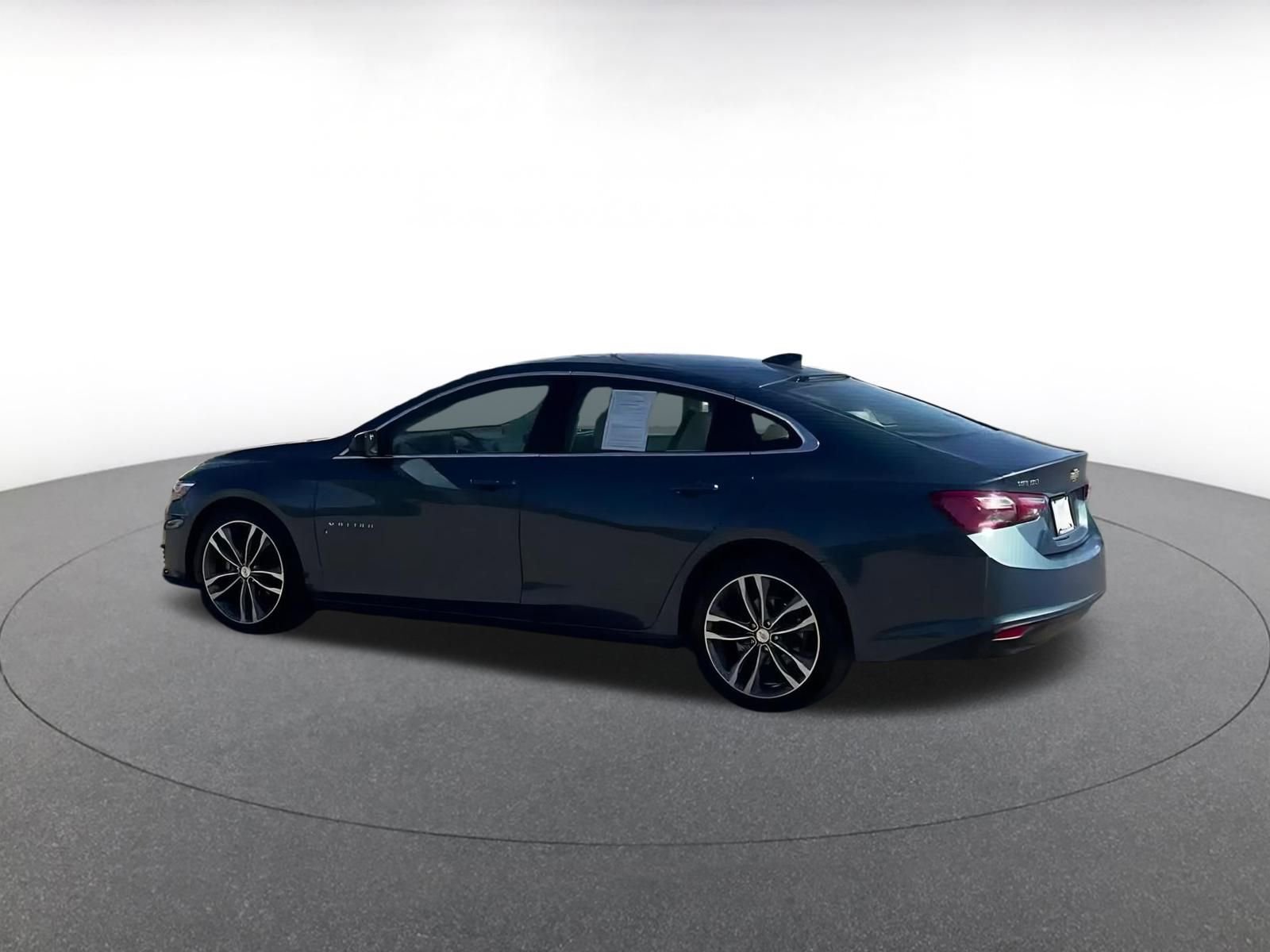 Used 2024 Chevrolet Malibu LT image 10