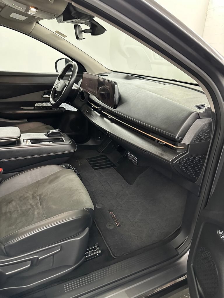 Used 2023 Nissan Ariya FWD image 36