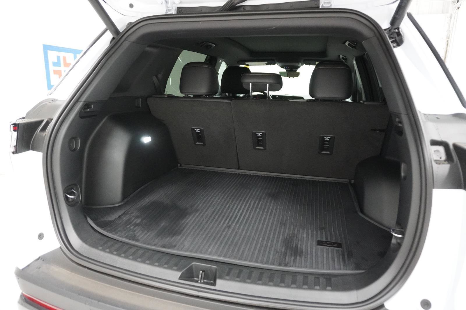 New 2026 Chevrolet Equinox ACTIV w/ Convenience Package III image 8