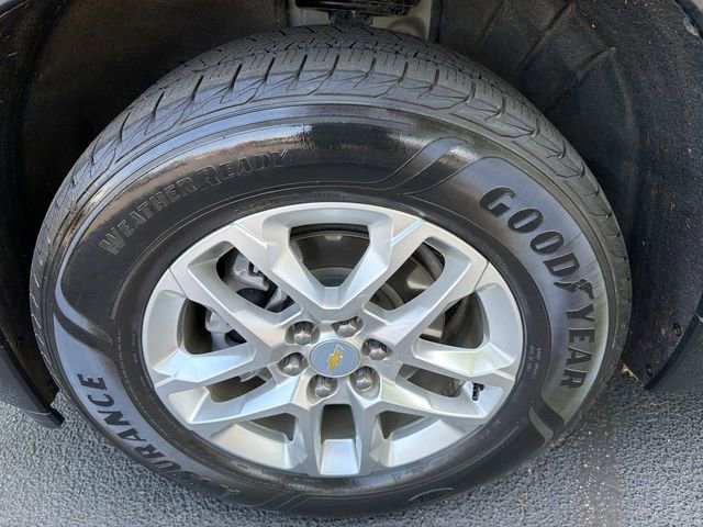Used 2021 Chevrolet Traverse LS w/ LPO, Floor Liner Package FWD image 11