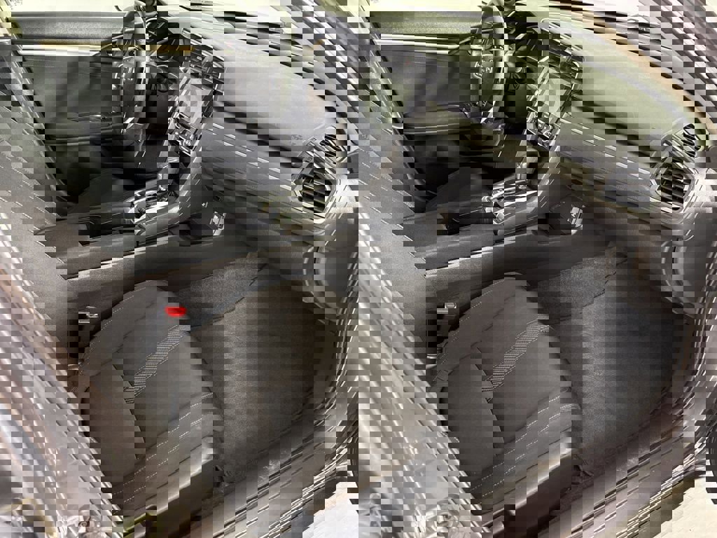 Used 2018 Honda Civic EX image 16