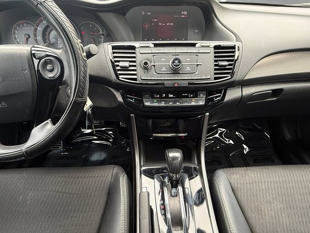 Used 2017 Honda Accord Sport image 3