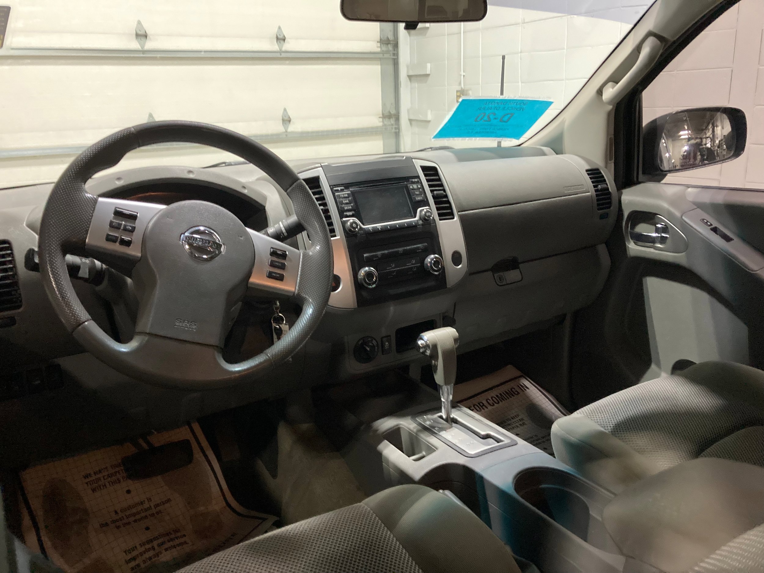 Used 2015 Nissan Frontier SV image 20
