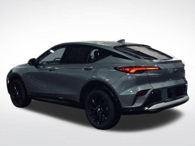 Used 2025 Buick Envista Sport Touring image 9