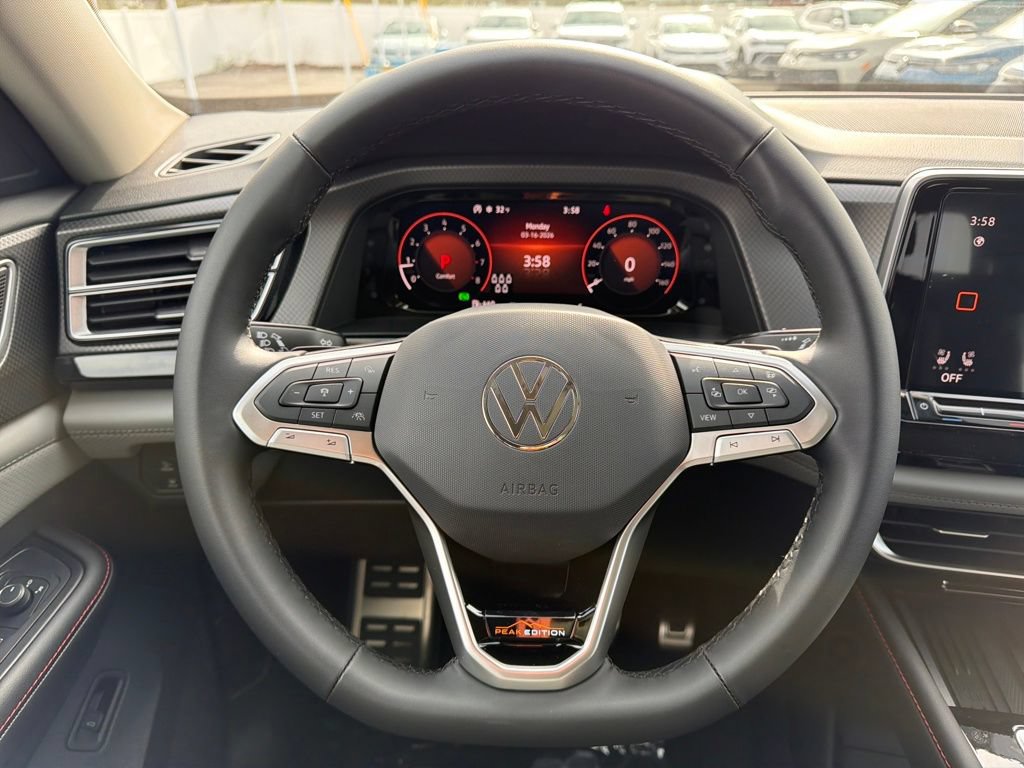 Used 2026 Volkswagen Atlas Peak Edition AWD/4WD image 16