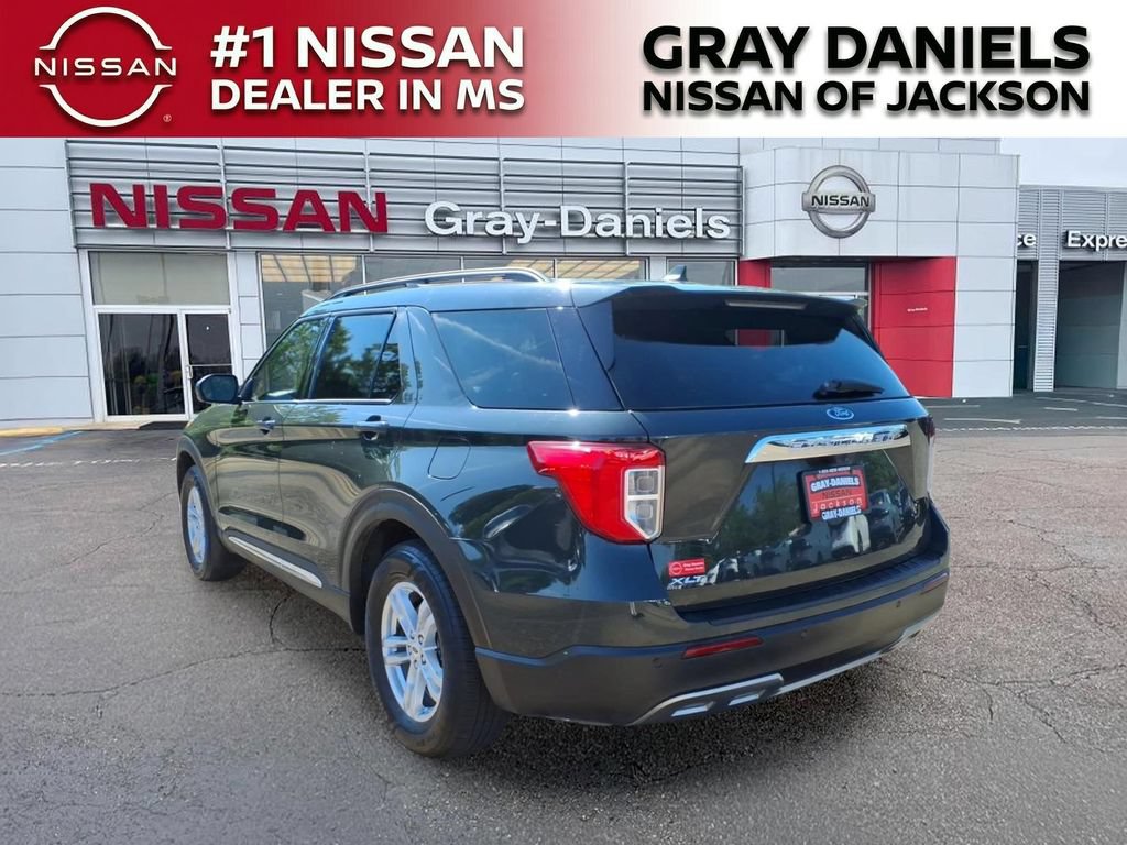 Used 2023 Ford Explorer XLT w/ Equipment Group 202A RWD image 5