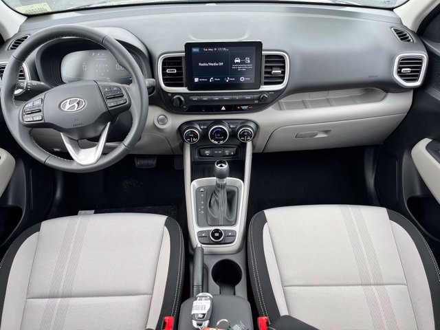 New 2026 Hyundai Venue SEL FWD image 9