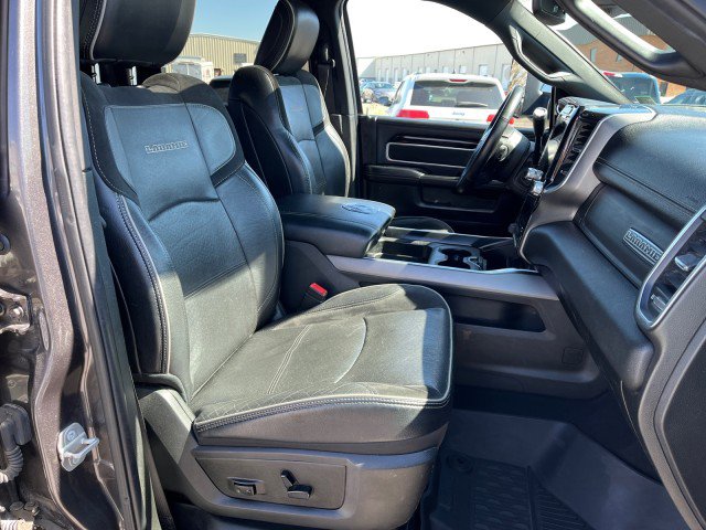 Used 2020 RAM 3500 Laramie image 25