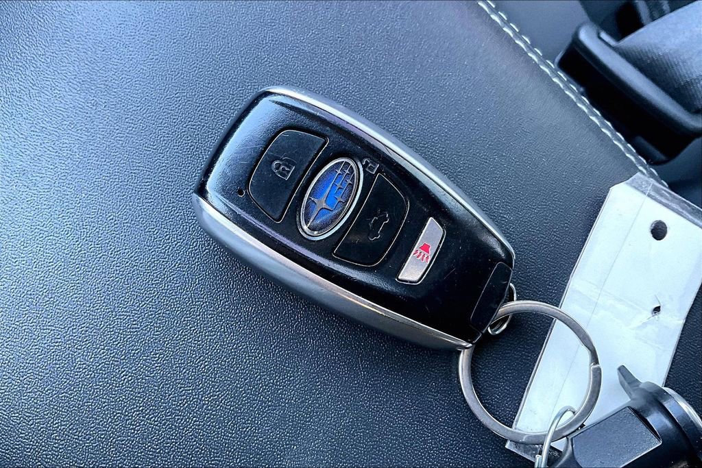 Used 2022 Subaru Ascent Onyx Edition image 13