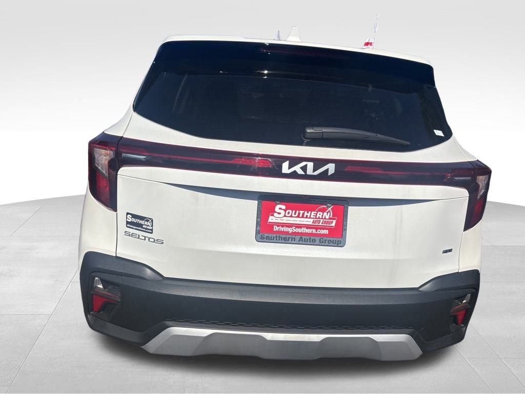 Certified 2025 Kia Seltos LX image 14