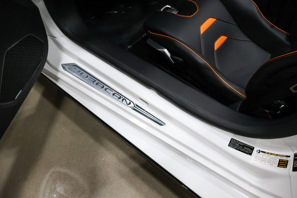 Used 2024 Lamborghini Huracan EVO image 60