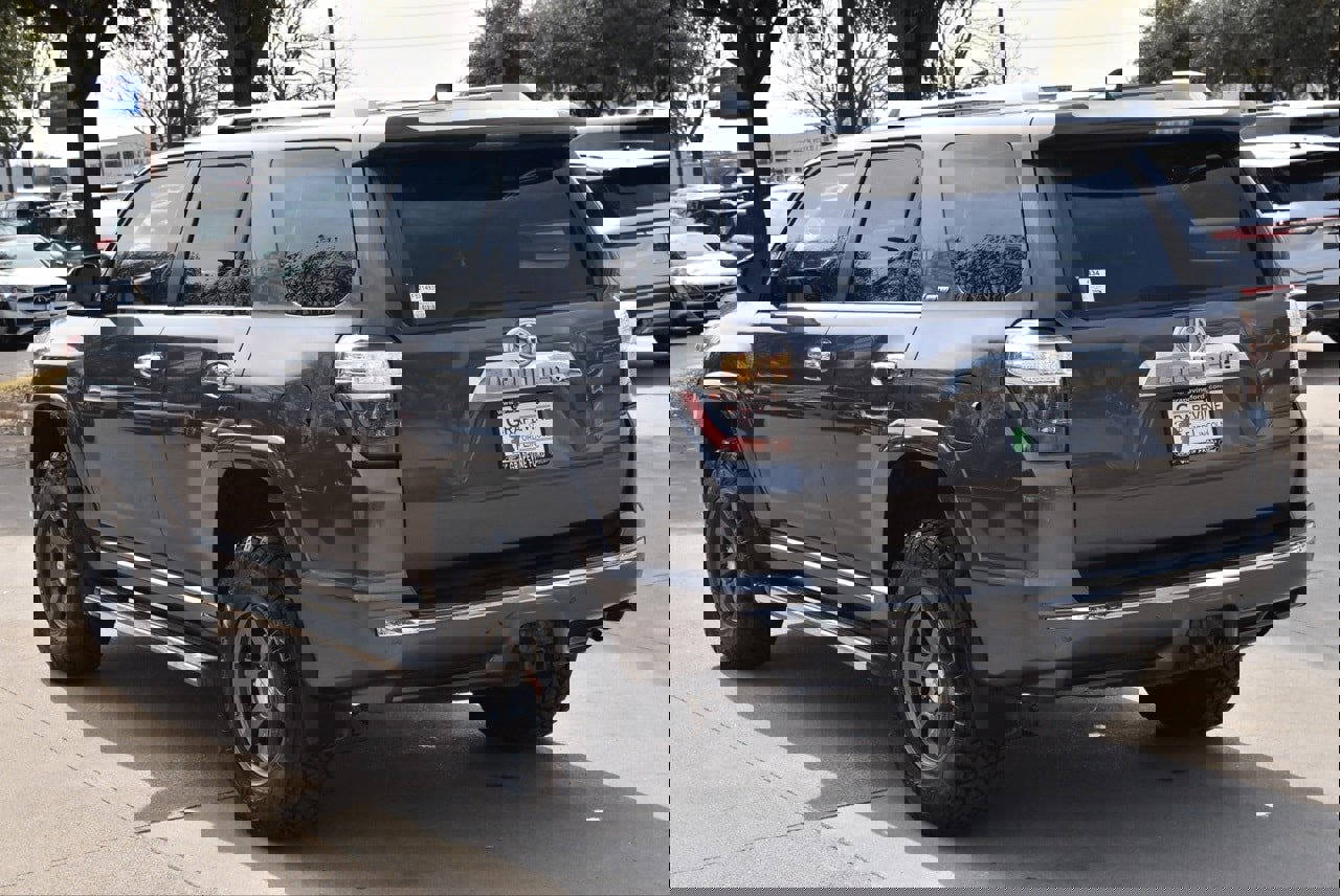 Used 2015 Toyota 4Runner Limited image 10