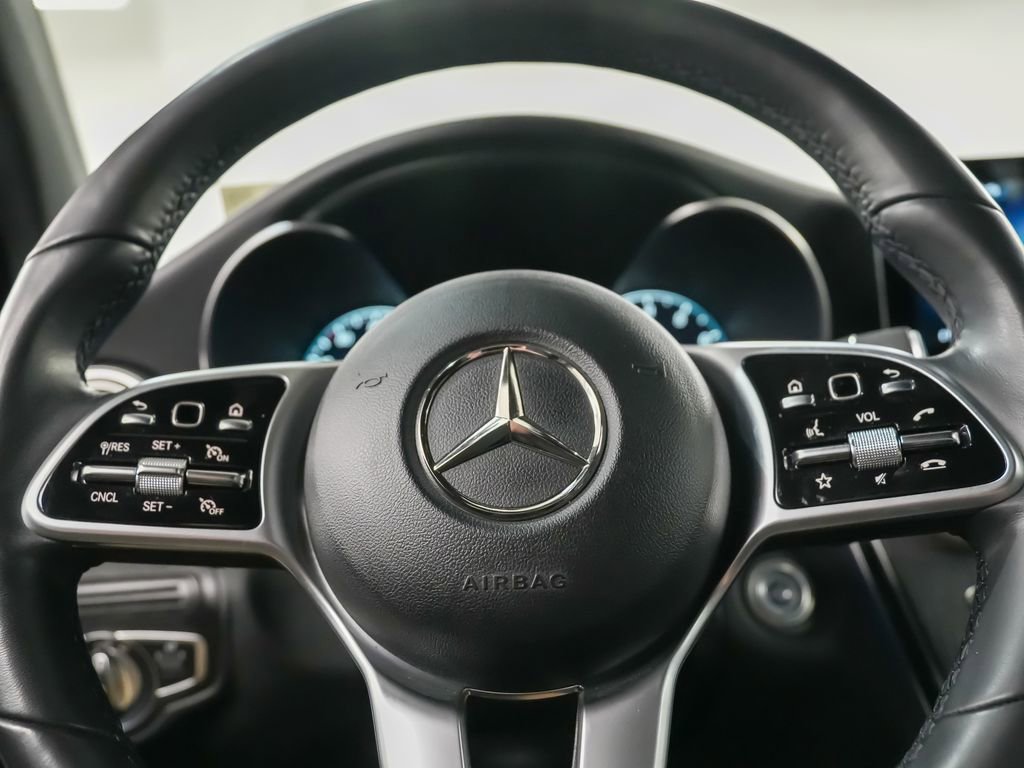 Used 2022 Mercedes-Benz GLC 300 4MATIC image 26