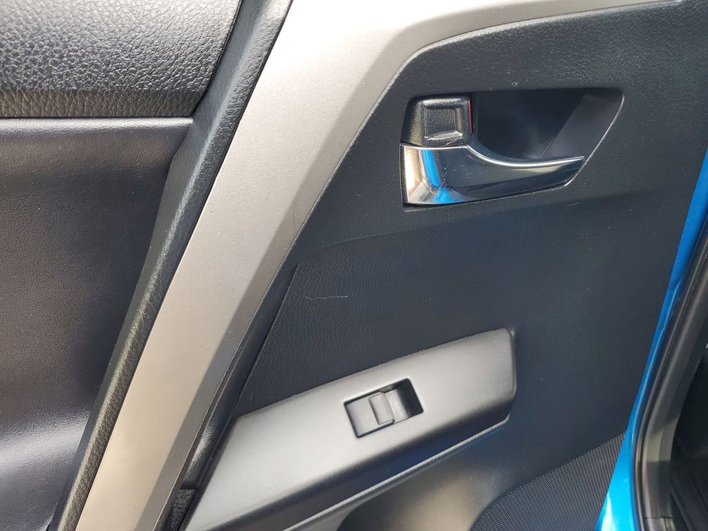 Used 2016 Toyota RAV4 XLE image 45