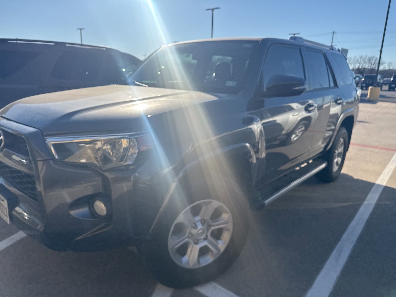 Used 2016 Toyota 4Runner SR5 image 3