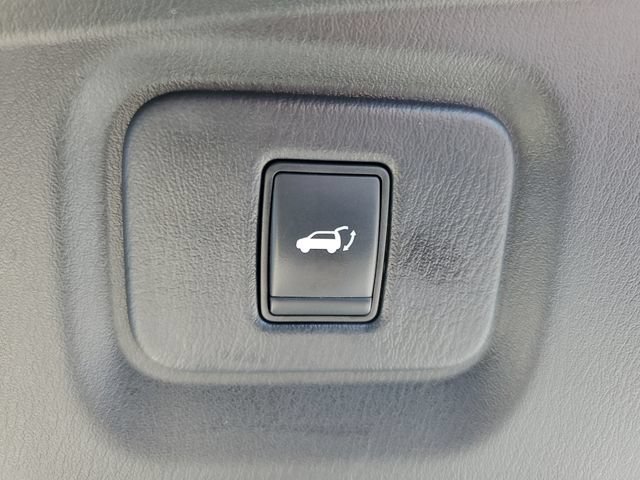 Used 2013 Nissan Pathfinder SL w/ Cargo Pkg FWD image 11