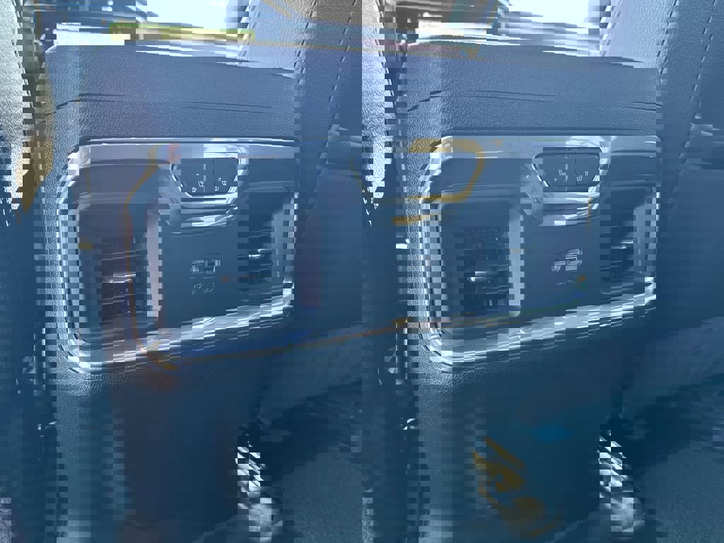 Used 2025 GMC Sierra 2500 Denali w/ Denali Reserve Package image 41