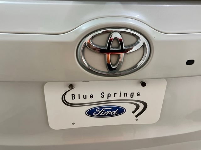 Used 2018 Toyota Highlander XLE AWD/4WD image 5