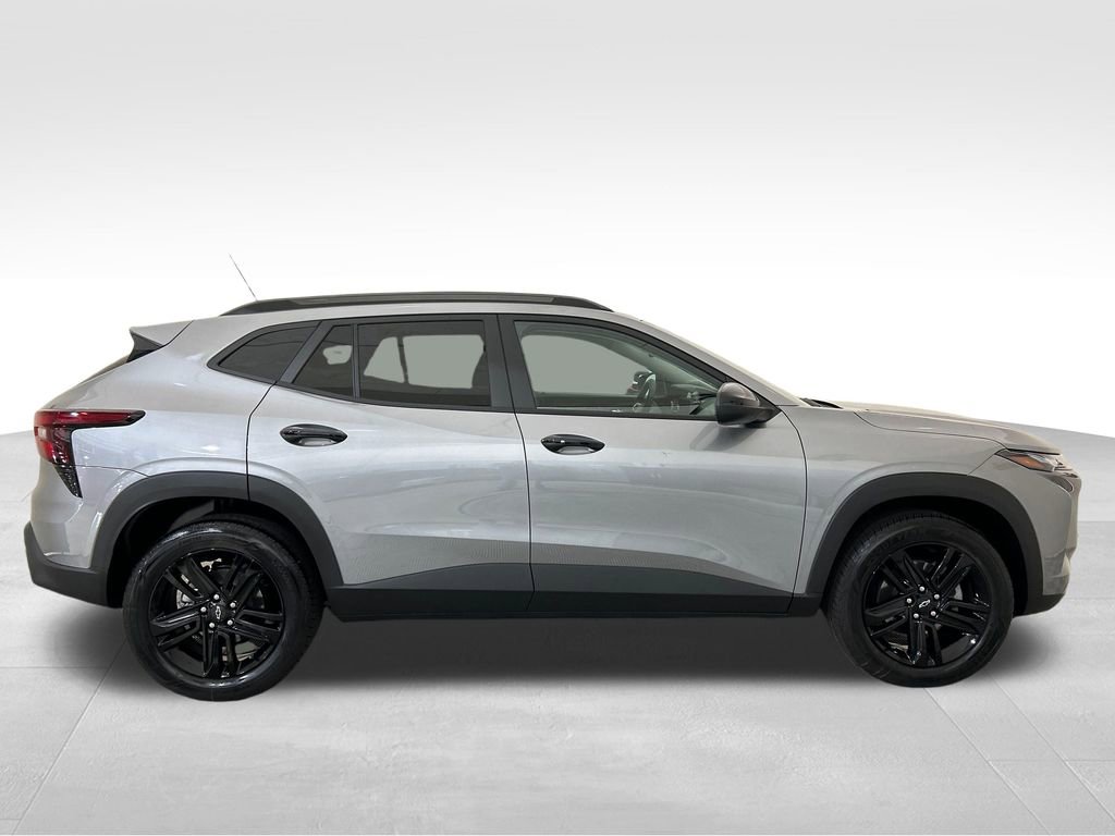 Used 2025 Chevrolet Trax ACTIV image 6
