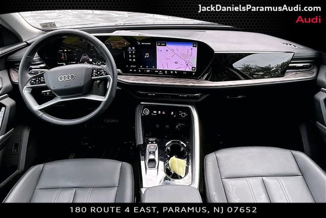 Used 2025 Audi Q5 Premium Plus w/ Premium Plus AWD/4WD image 13