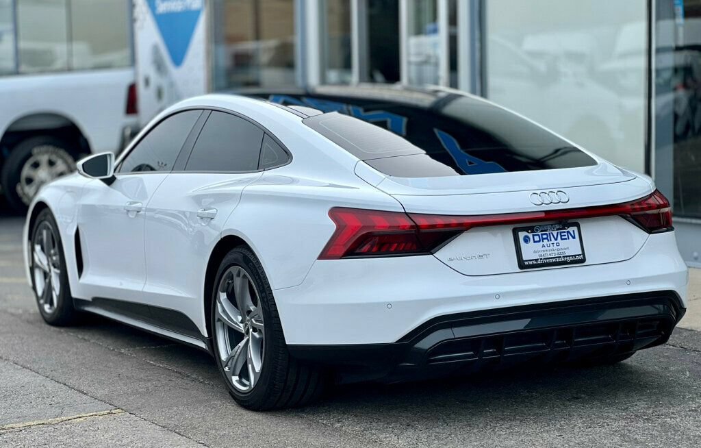 Used 2022 Audi e-tron GT Premium Plus AWD/4WD image 35