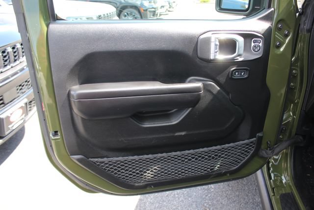 Used 2021 Jeep Gladiator Rubicon AWD/4WD image 21