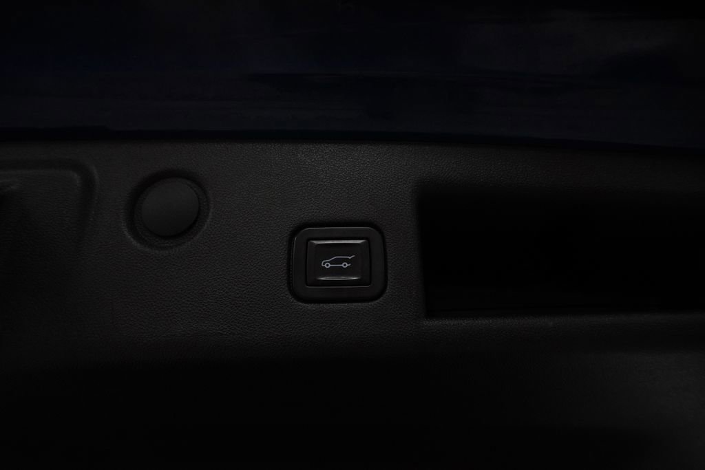 Used 2019 Chevrolet Equinox LT FWD image 44