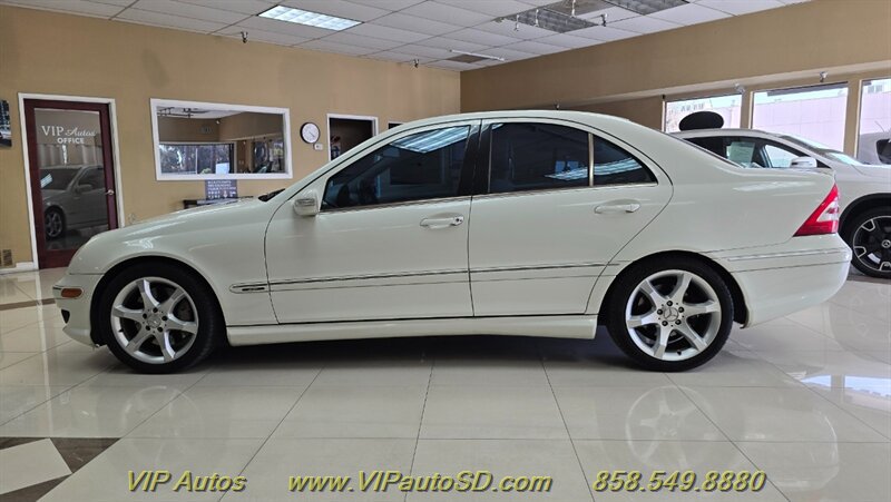 Used 2007 Mercedes-Benz C 230 Sedan image 6
