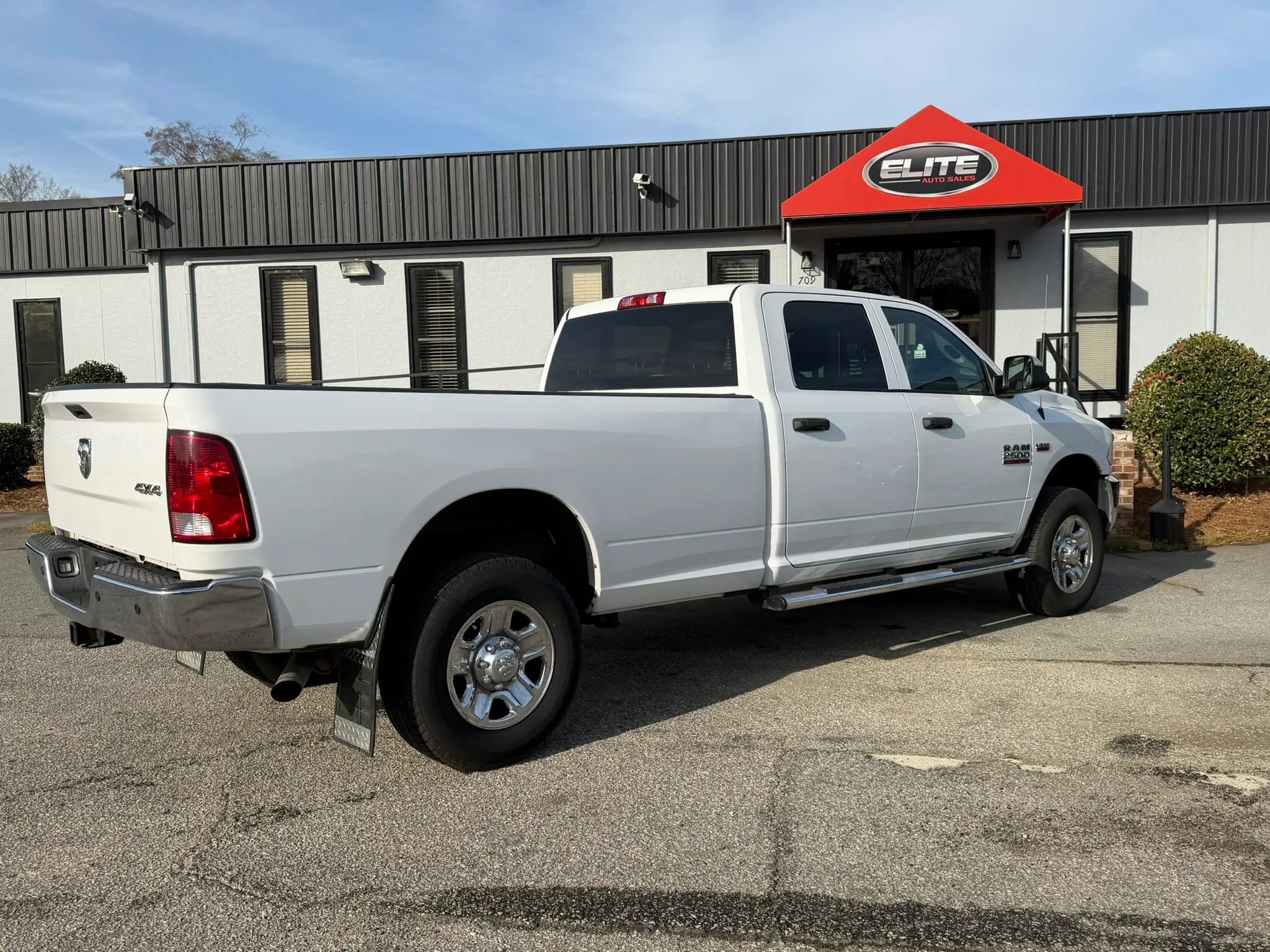 Used 2017 RAM 2500 Tradesman w/ Chrome Appearance Group image 7