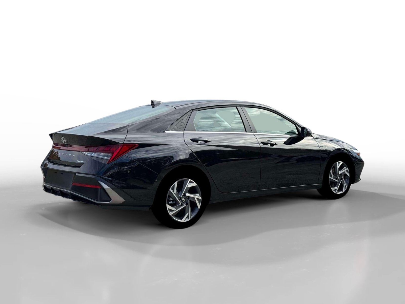 New 2026 Hyundai Elantra Limited FWD image 8