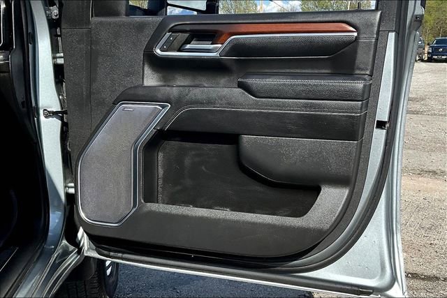 Used 2024 GMC Sierra 3500 Denali w/ Denali Reserve Package image 29