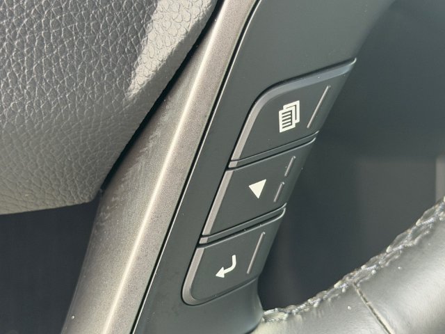 Used 2018 Hyundai Santa Fe Limited FWD image 27