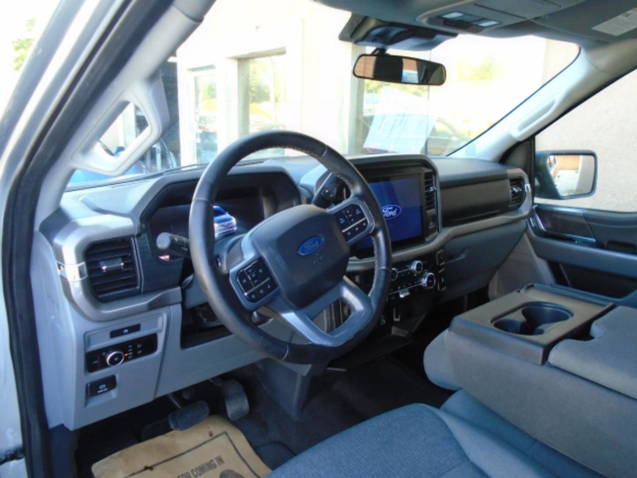 Used 2025 Ford F150 XLT w/ Equipment Group 301A Standard RWD image 9
