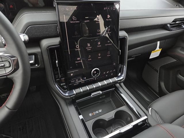 New 2026 GMC Yukon XL AT4 Ultimate w/ LPO, Illumination Package AWD/4WD image 41