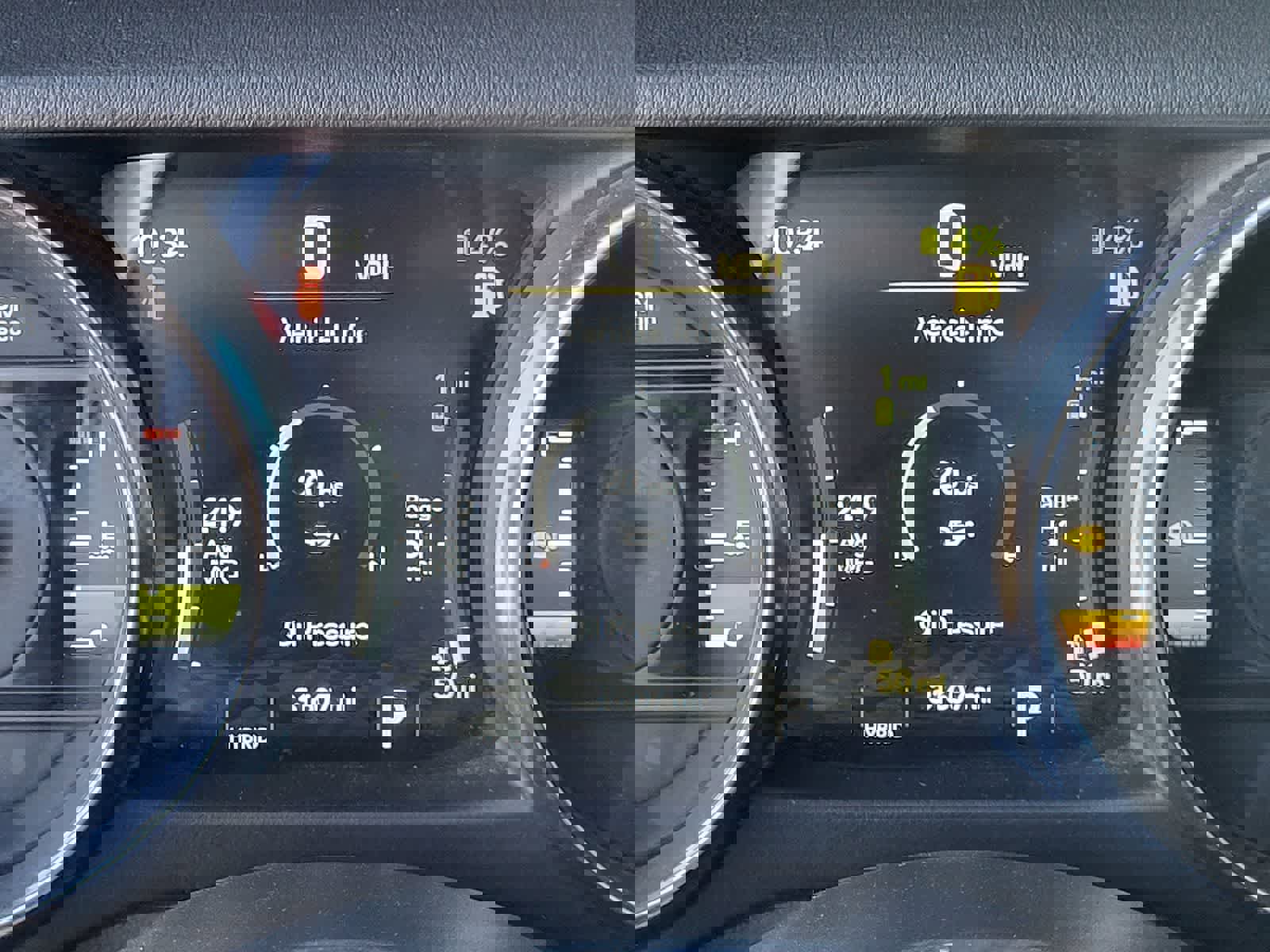 Used 2022 Jeep Wrangler Unlimited Sahara w/ Cold Weather Group image 17