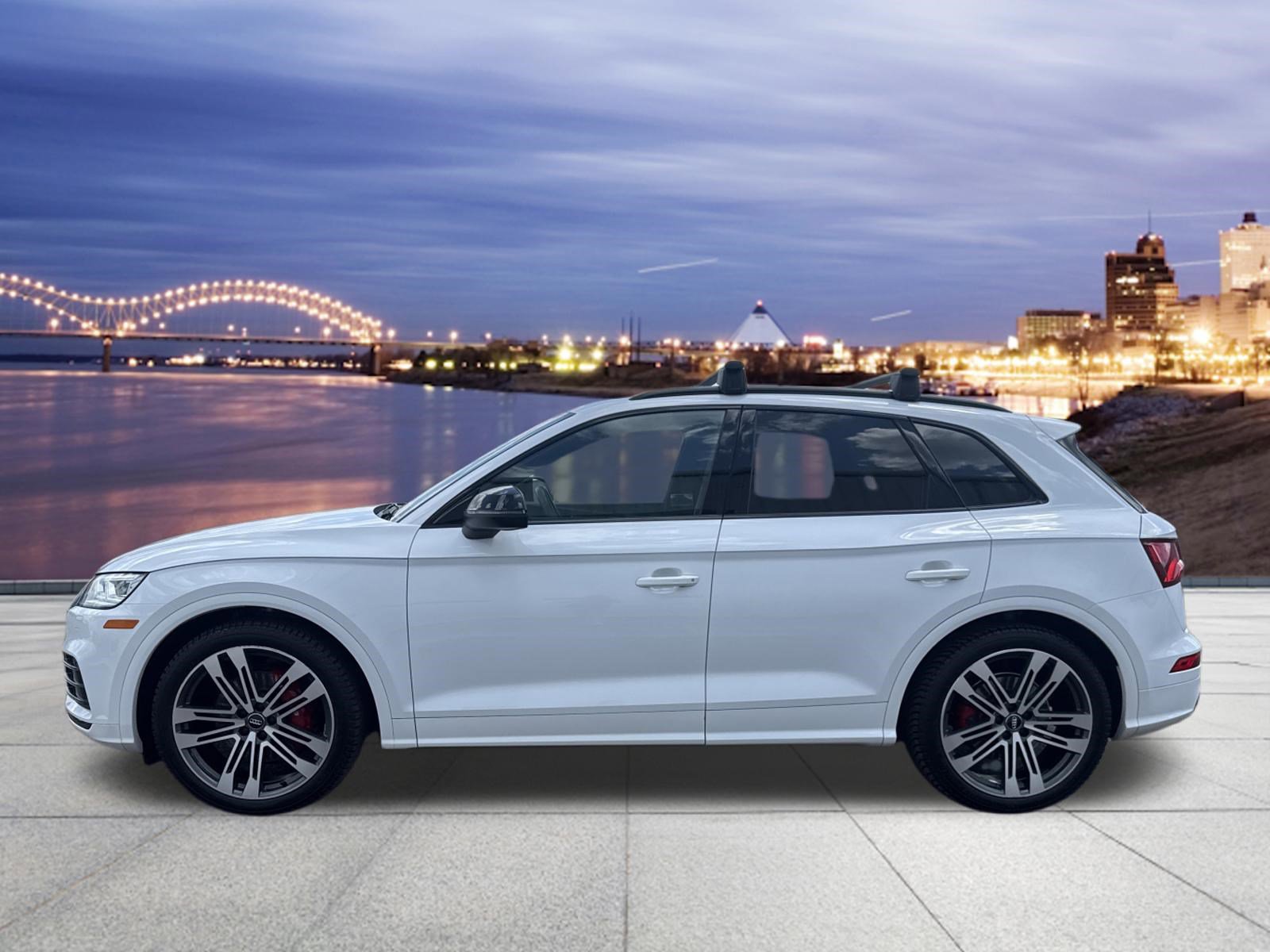 Used 2019 Audi SQ5 Premium Plus w/ Premium Plus Package AWD/4WD image 2