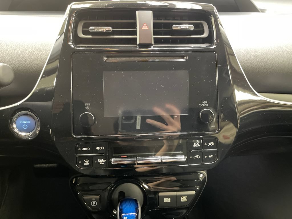 Certified 2019 Toyota Prius XLE w/ Advanced Technology Package AWD/4WD image 18