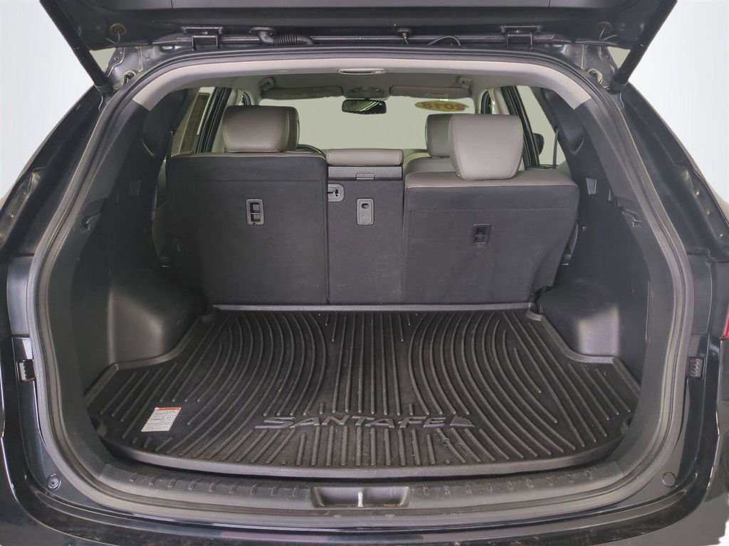 Used 2018 Hyundai Santa Fe Sport FWD image 14