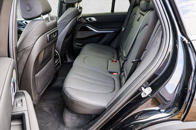 Used 2021 BMW X5 xDrive40i w/ Premium Package AWD/4WD image 22