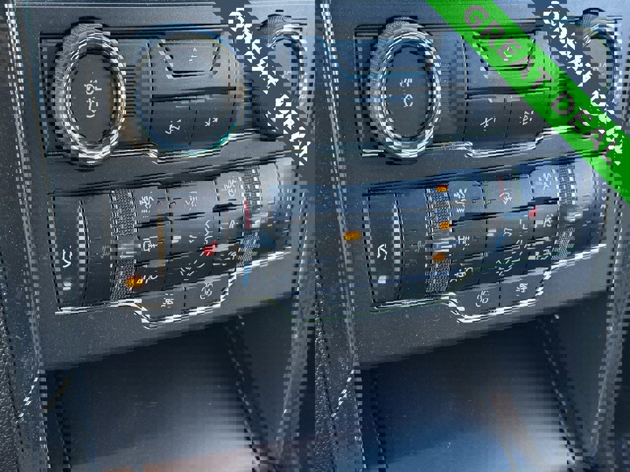 Used 2017 Ford Explorer XLT w/ Equipment Group 202A image 22